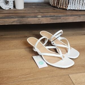 A New Day Sandals, 8 1/2